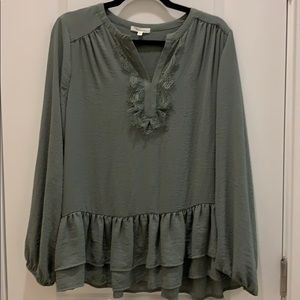 Long sleeve casual top